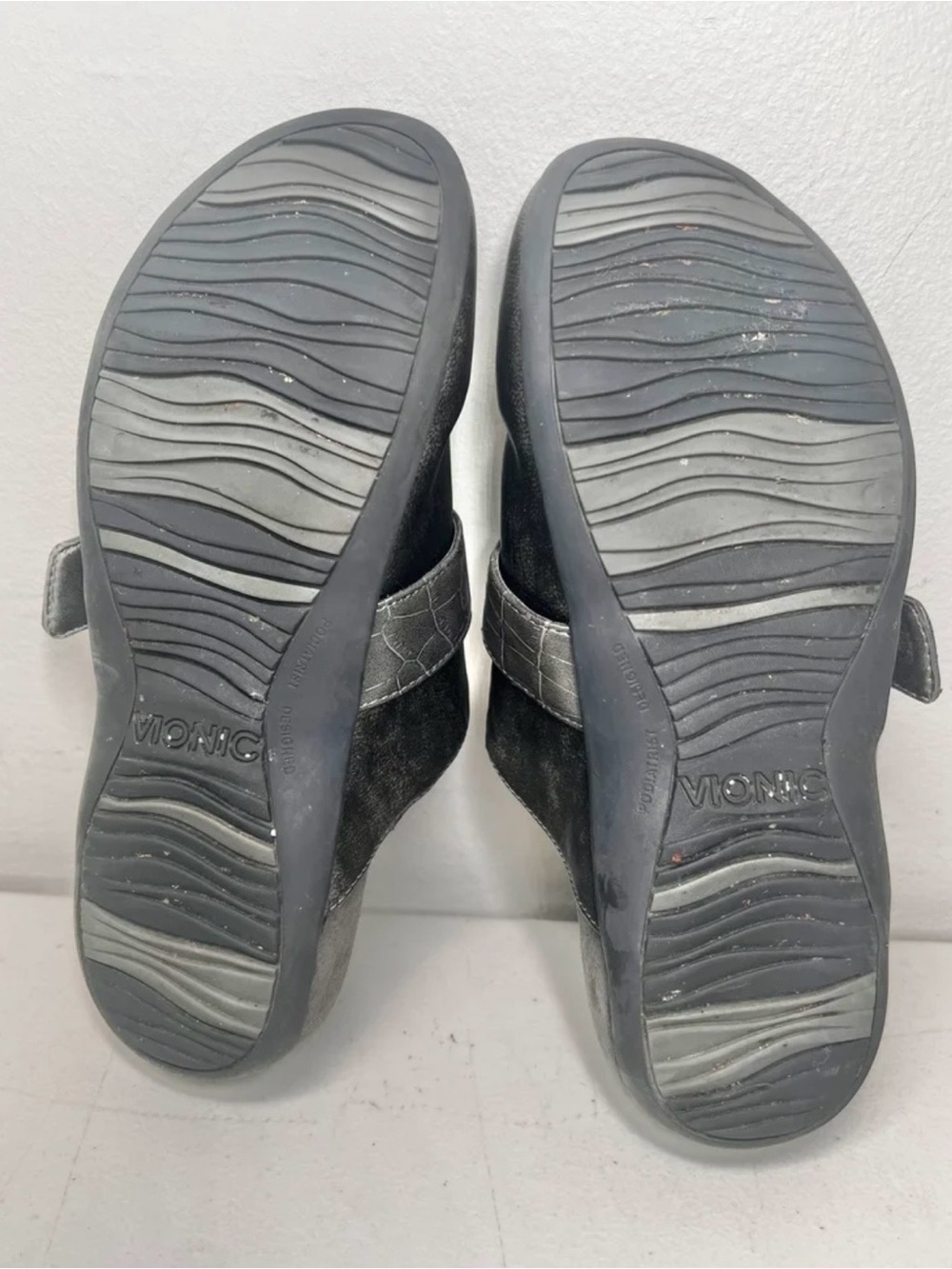 Vionic orthaheel martha buckle strap metallic vegan leather slip on mules size 6 - Picture 3 of 3